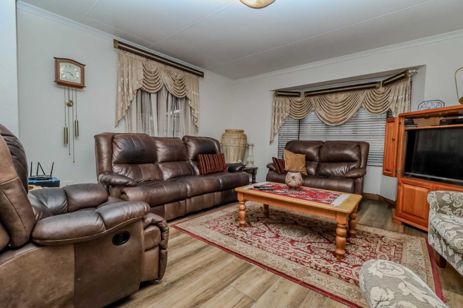 3 Bedroom Property for Sale in Weltevreden Park Gauteng