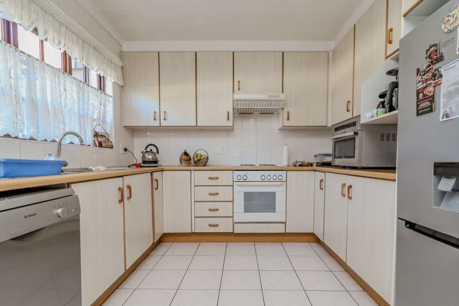 3 Bedroom Property for Sale in Weltevreden Park Gauteng