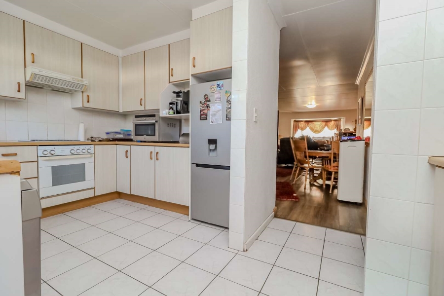 3 Bedroom Property for Sale in Weltevreden Park Gauteng
