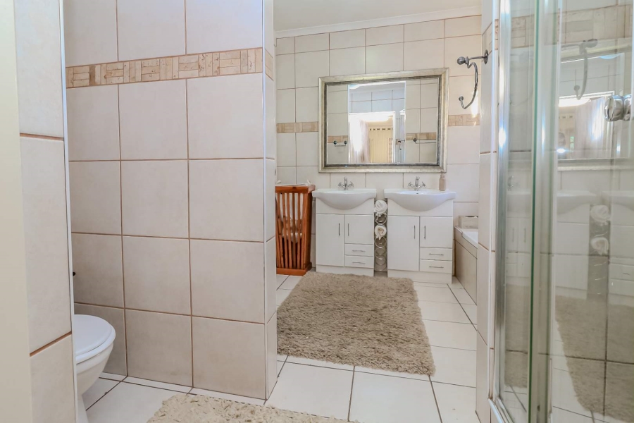 3 Bedroom Property for Sale in Weltevreden Park Gauteng