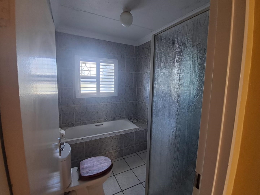 To Let 2 Bedroom Property for Rent in Vorna Valley Gauteng