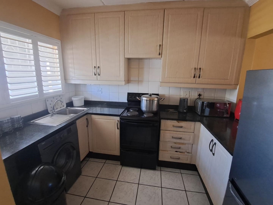 To Let 2 Bedroom Property for Rent in Vorna Valley Gauteng