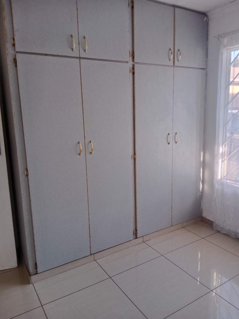 To Let 2 Bedroom Property for Rent in Lyndhurst Gauteng