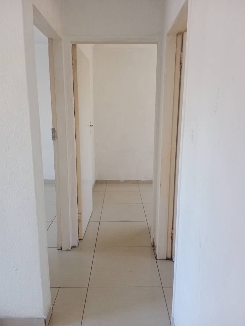To Let 2 Bedroom Property for Rent in Lyndhurst Gauteng