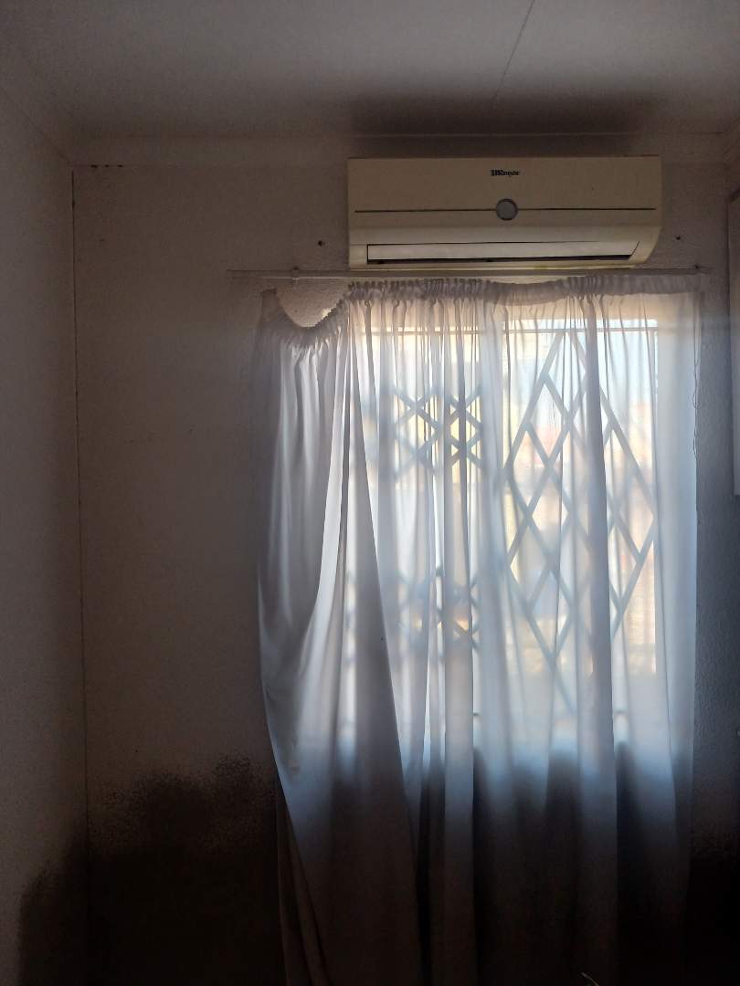 3 Bedroom Property for Sale in Rosslyn Gauteng