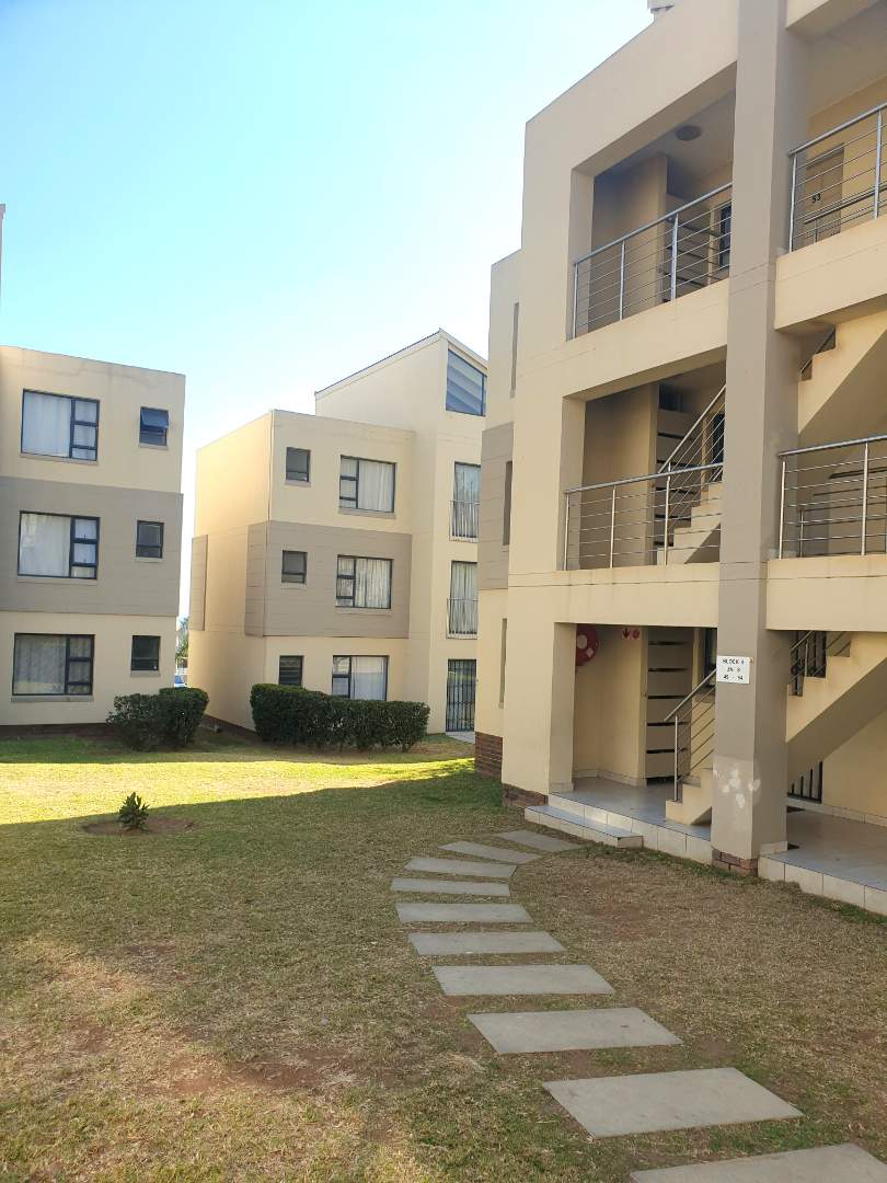 2 Bedroom Property for Sale in Beverley Gauteng