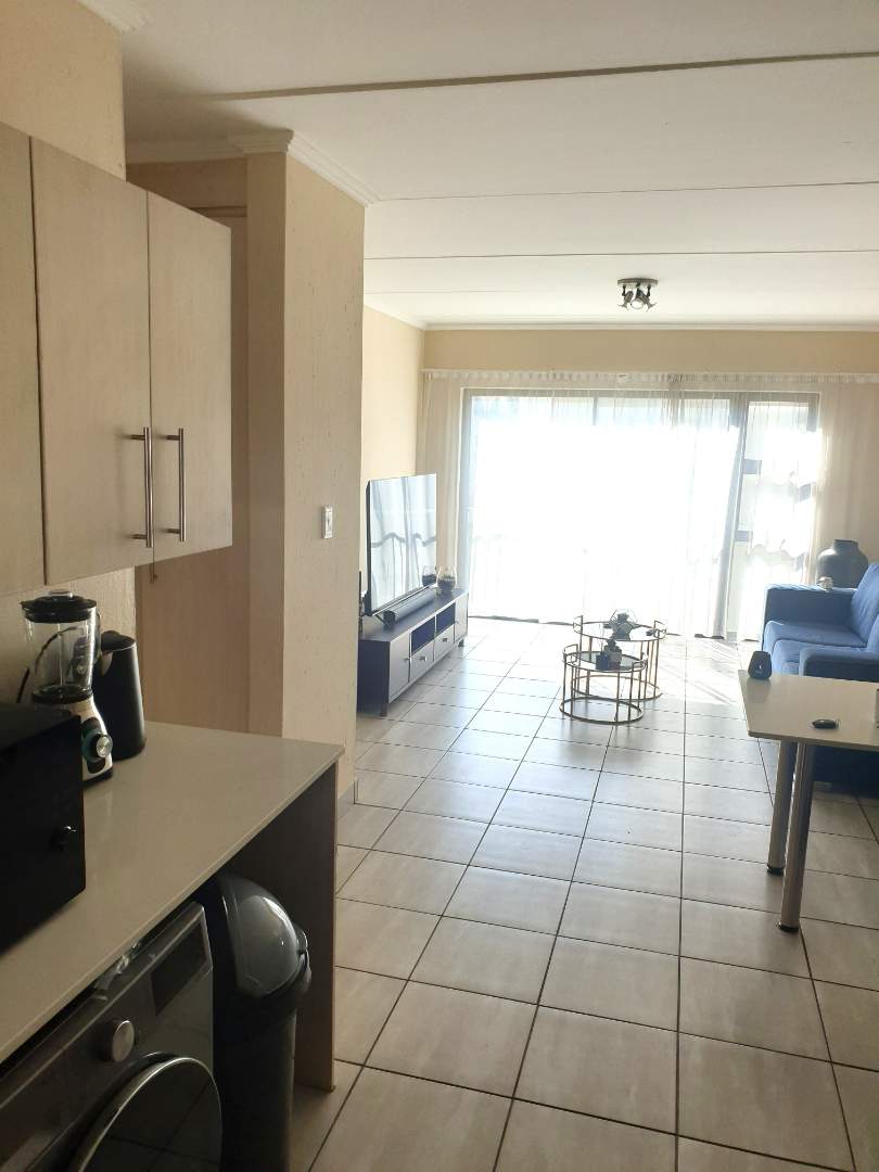 2 Bedroom Property for Sale in Beverley Gauteng