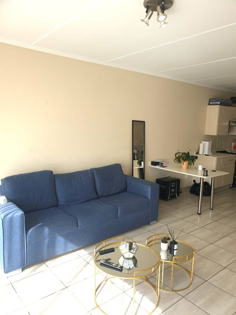 2 Bedroom Property for Sale in Beverley Gauteng