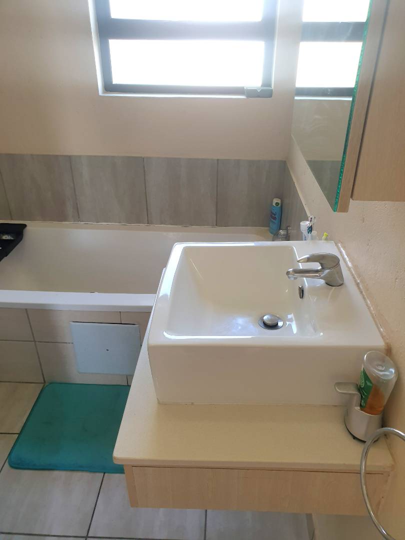 2 Bedroom Property for Sale in Beverley Gauteng