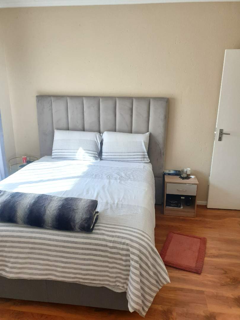2 Bedroom Property for Sale in Beverley Gauteng