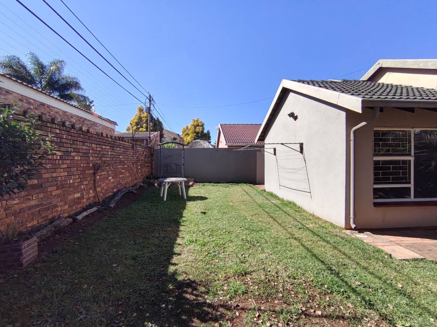 2 Bedroom Property for Sale in Van Riebeeck Park Gauteng