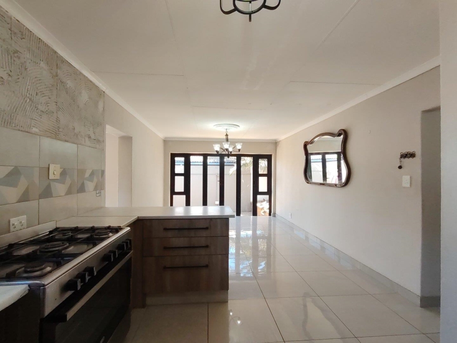 2 Bedroom Property for Sale in Van Riebeeck Park Gauteng