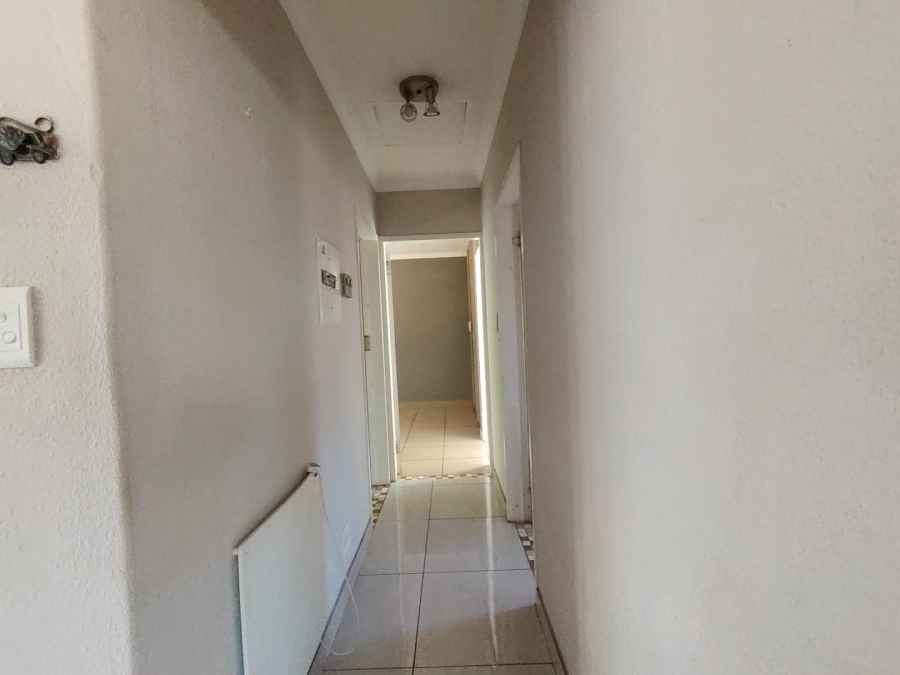 2 Bedroom Property for Sale in Van Riebeeck Park Gauteng