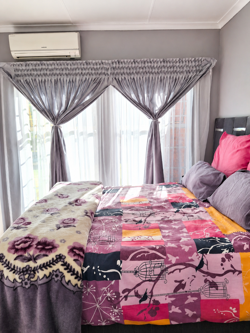 To Let 2 Bedroom Property for Rent in Equestria Gauteng
