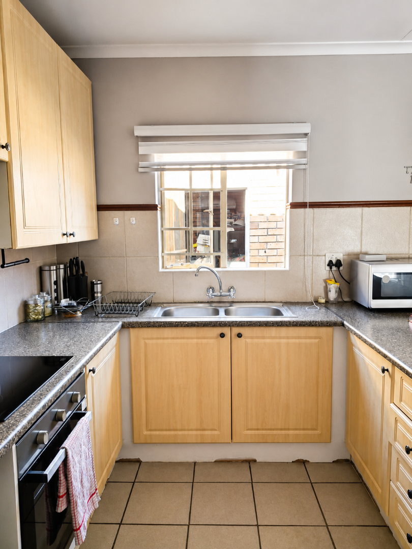 To Let 2 Bedroom Property for Rent in Equestria Gauteng