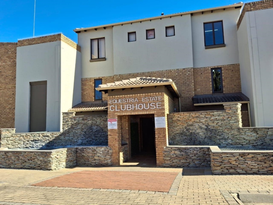 To Let 2 Bedroom Property for Rent in Equestria Gauteng