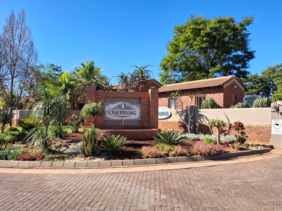 To Let 2 Bedroom Property for Rent in Equestria Gauteng