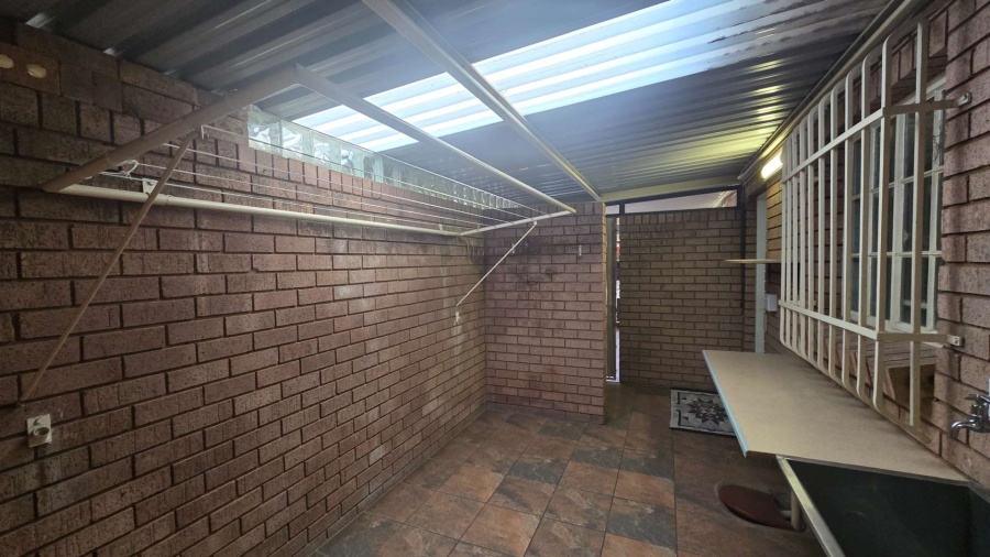 To Let 2 Bedroom Property for Rent in Montana Park Gauteng