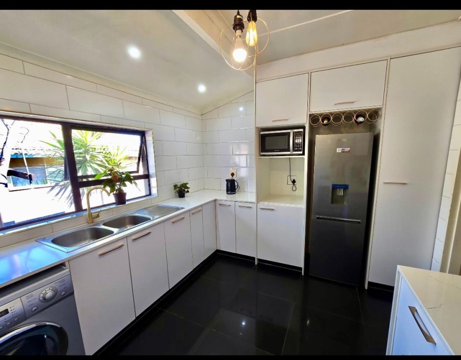 3 Bedroom Property for Sale in Sophiatown Gauteng