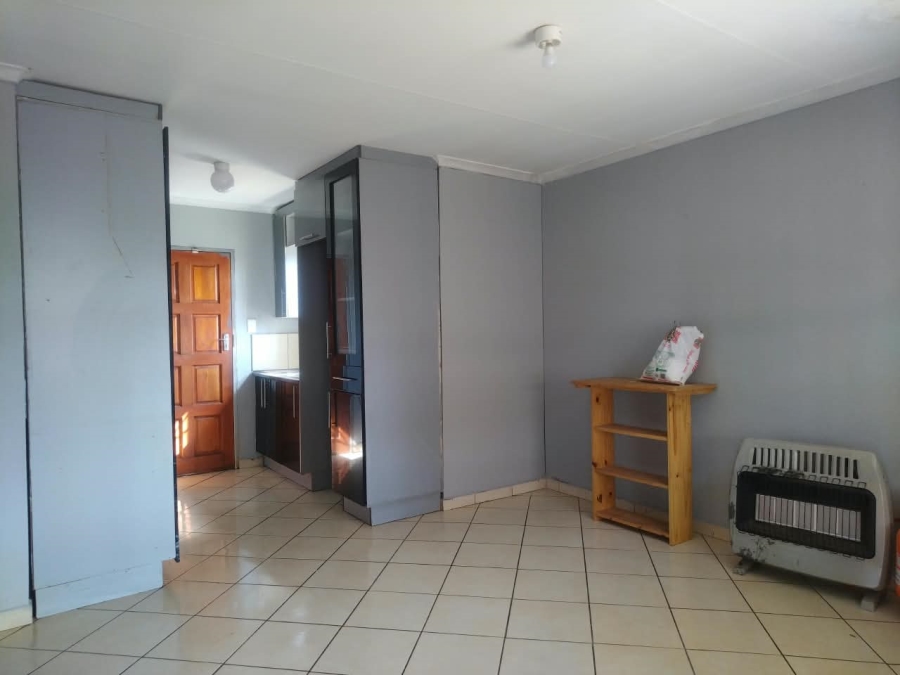 3 Bedroom Property for Sale in Rosslyn Gauteng