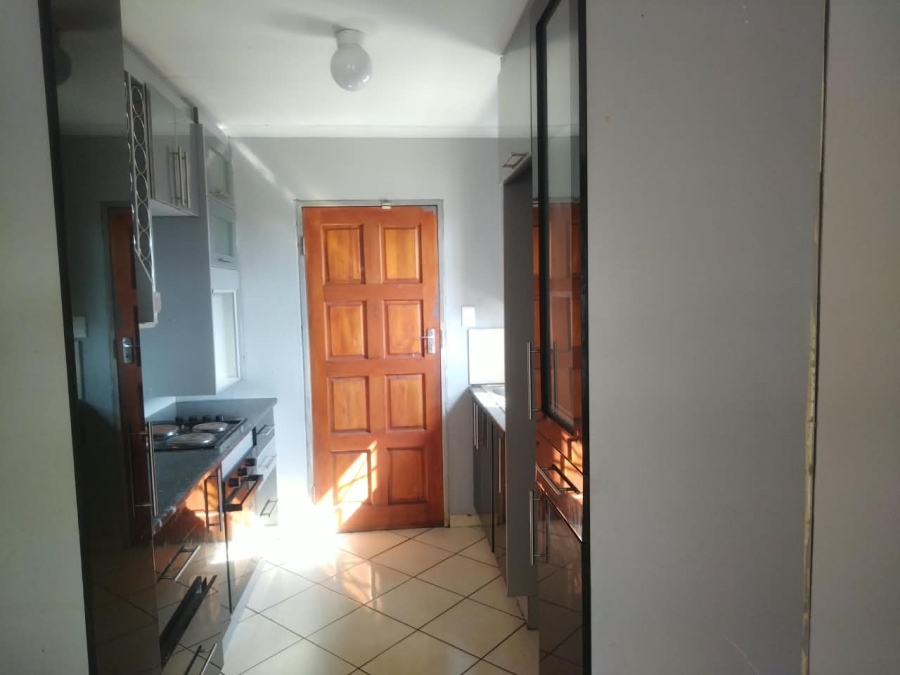 3 Bedroom Property for Sale in Rosslyn Gauteng