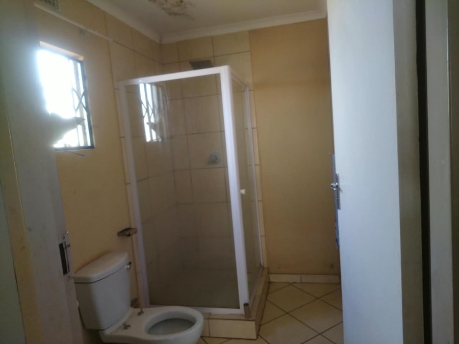 3 Bedroom Property for Sale in Rosslyn Gauteng