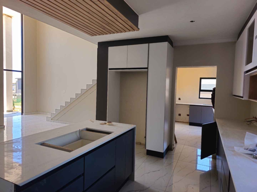 5 Bedroom Property for Sale in Montana Gauteng