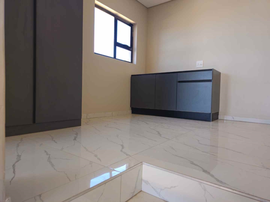 5 Bedroom Property for Sale in Montana Gauteng