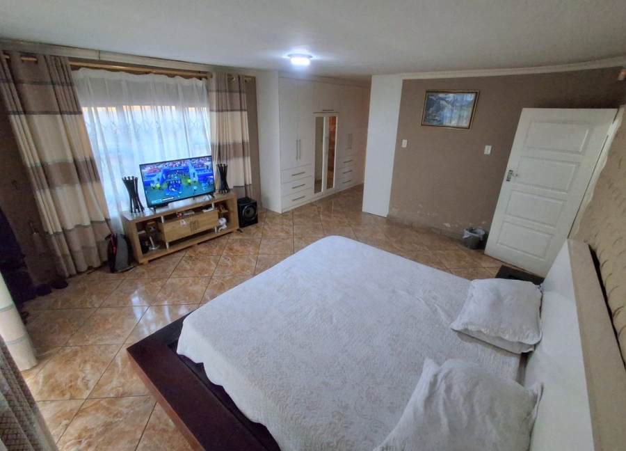 4 Bedroom Property for Sale in The Orchards Gauteng