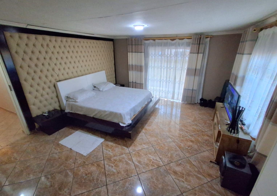 4 Bedroom Property for Sale in The Orchards Gauteng