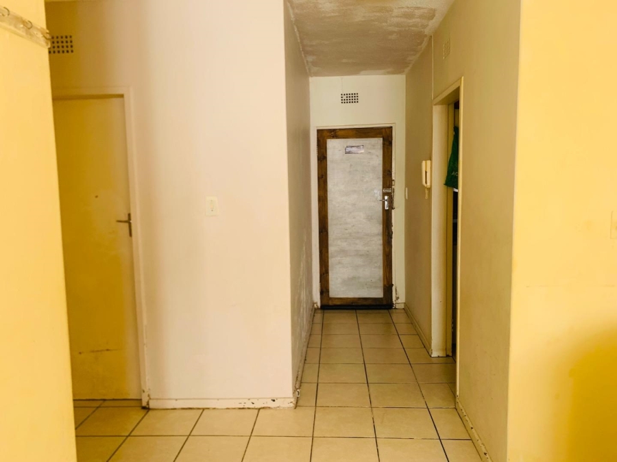 2 Bedroom Property for Sale in Towerby Gauteng