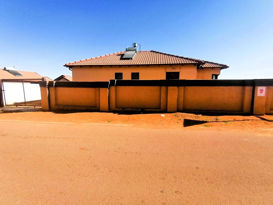 3 Bedroom Property for Sale in Soshanguve VV Gauteng