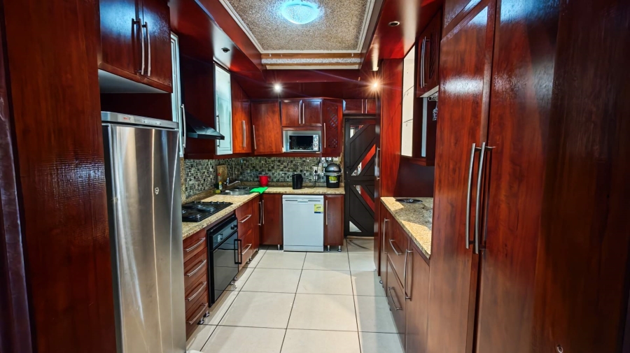 4 Bedroom Property for Sale in Soshanguve Gauteng