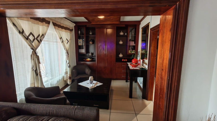 4 Bedroom Property for Sale in Soshanguve Gauteng