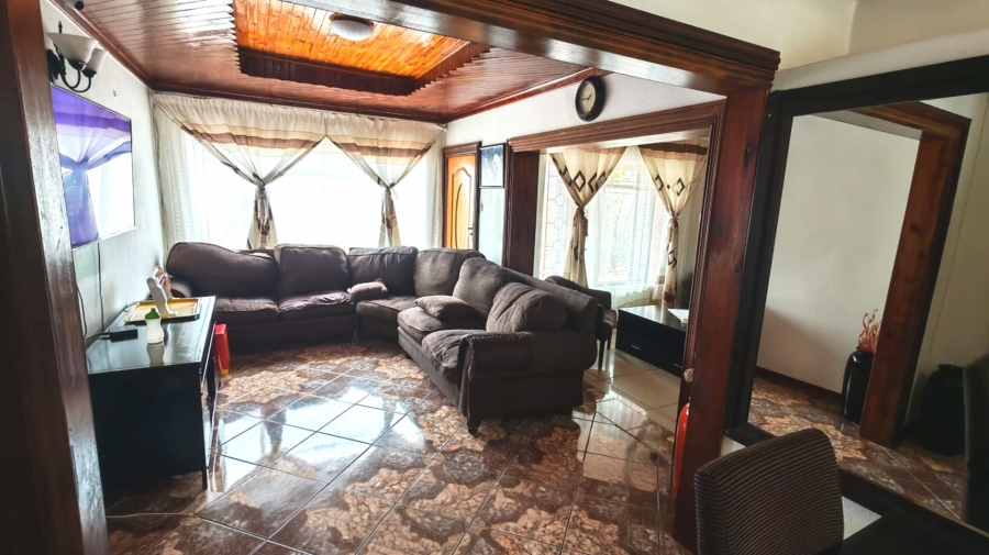4 Bedroom Property for Sale in Soshanguve Gauteng