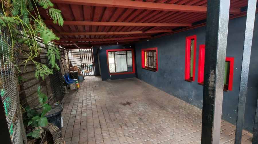 4 Bedroom Property for Sale in Soshanguve Gauteng
