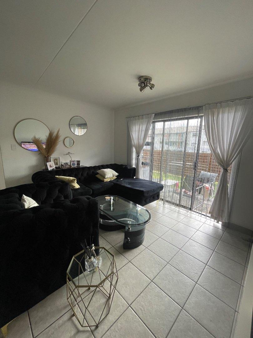 4 Bedroom Property for Sale in Esther Park Gauteng