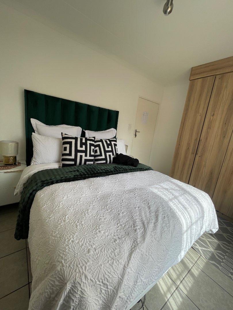 4 Bedroom Property for Sale in Esther Park Gauteng