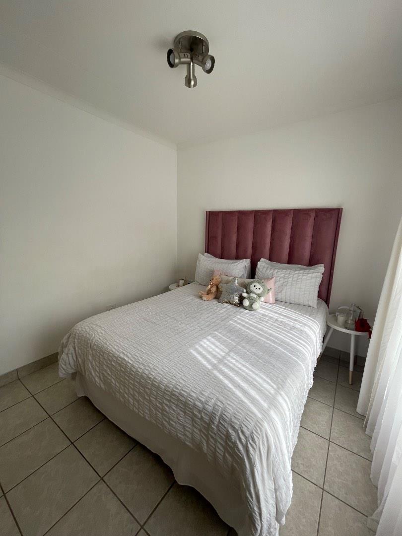 4 Bedroom Property for Sale in Esther Park Gauteng