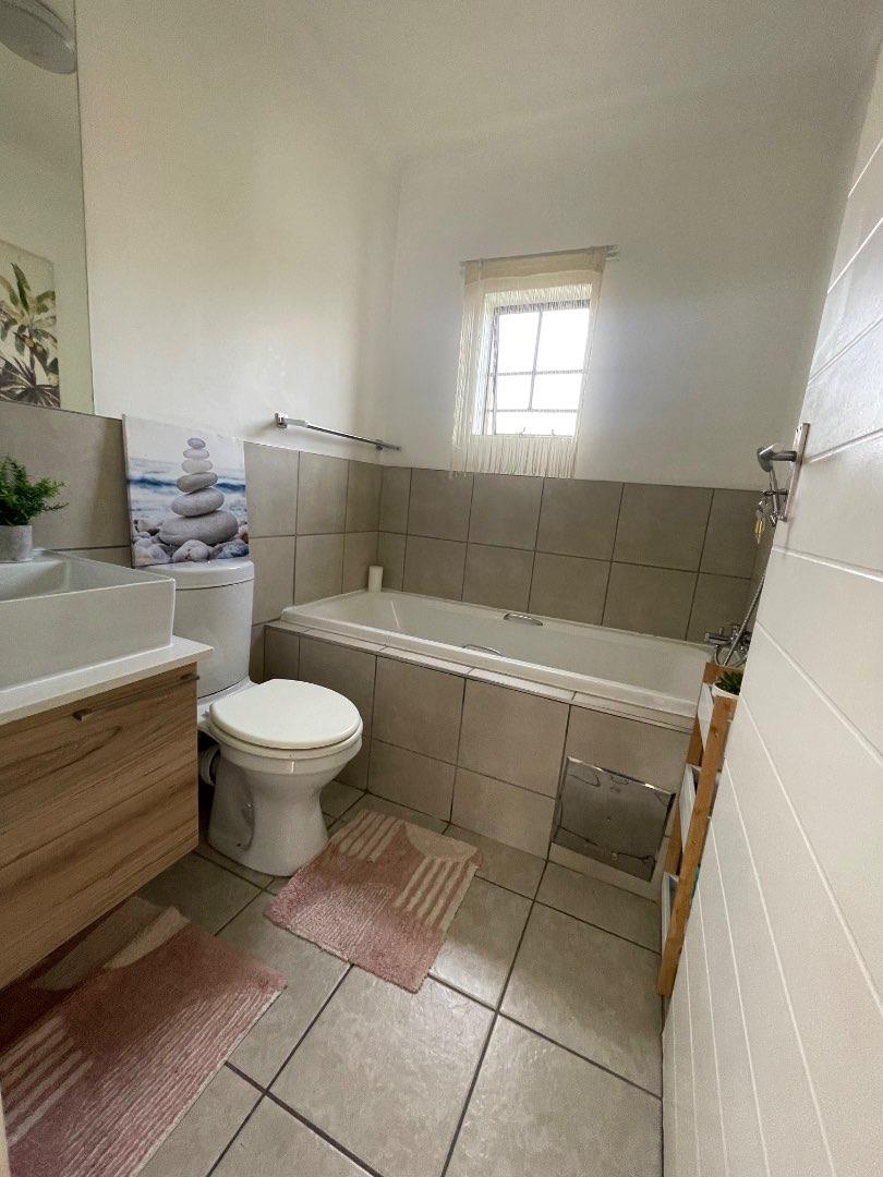 4 Bedroom Property for Sale in Esther Park Gauteng