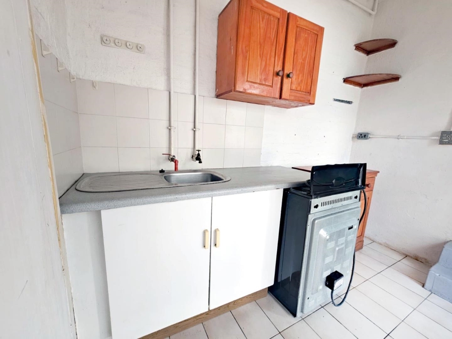 To Let 1 Bedroom Property for Rent in Radiokop Gauteng