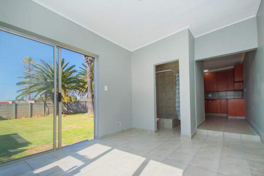3 Bedroom Property for Sale in Discovery Gauteng