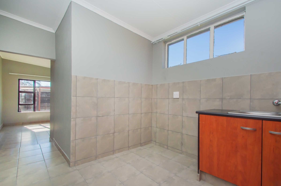 3 Bedroom Property for Sale in Discovery Gauteng