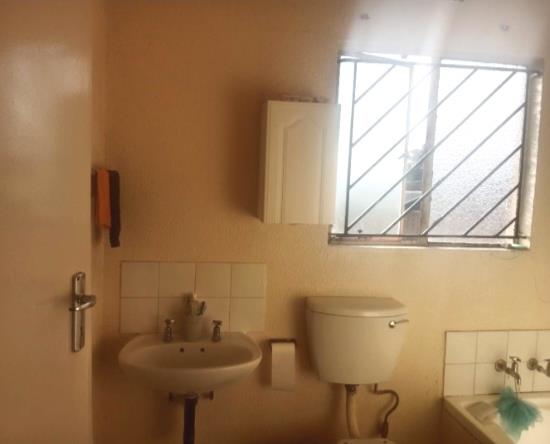 To Let 3 Bedroom Property for Rent in Lyndhurst Gauteng