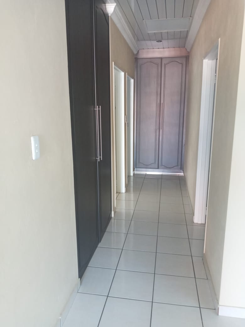 2 Bedroom Property for Sale in Rothdene Gauteng