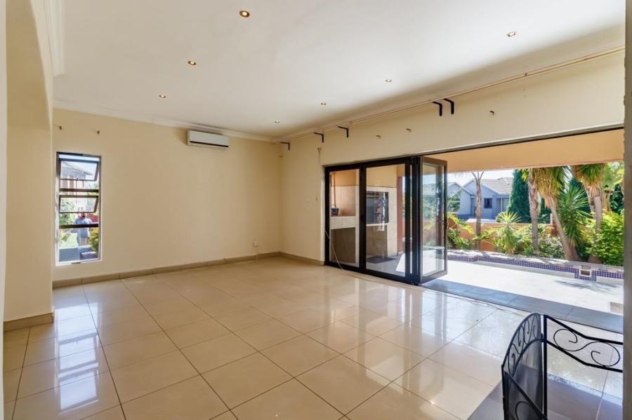 5 Bedroom Property for Sale in Valley View Estate Gauteng