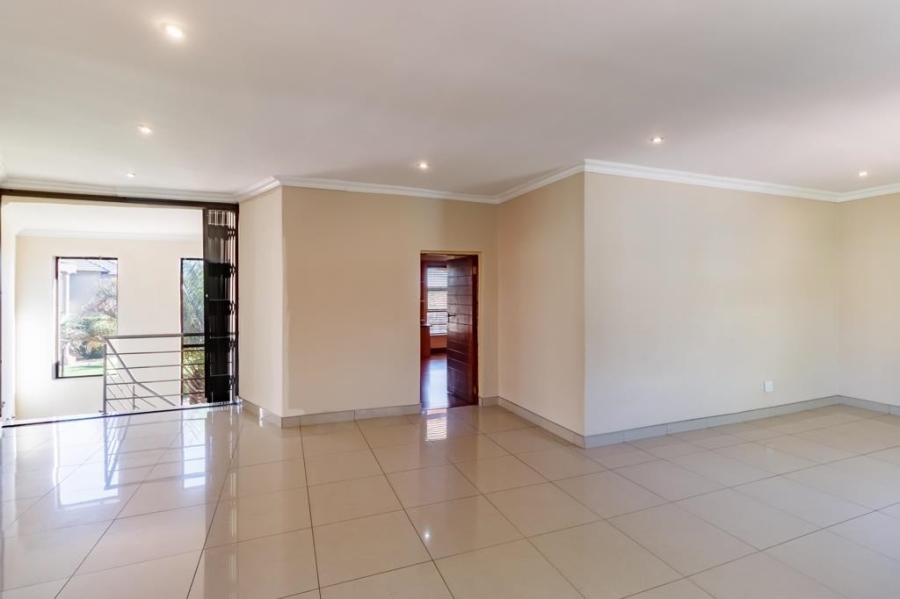 5 Bedroom Property for Sale in Valley View Estate Gauteng