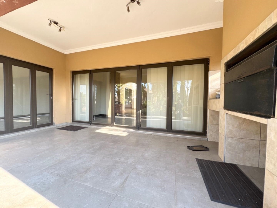 5 Bedroom Property for Sale in Valley View Estate Gauteng