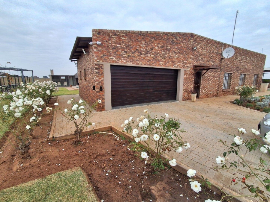 4 Bedroom Property for Sale in Boltonwold Gauteng