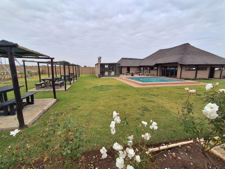 4 Bedroom Property for Sale in Boltonwold Gauteng